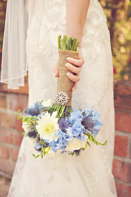 white-wedding-flowers